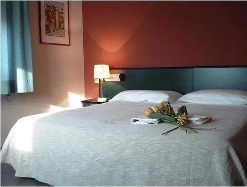 Hotell Trattoria Contini