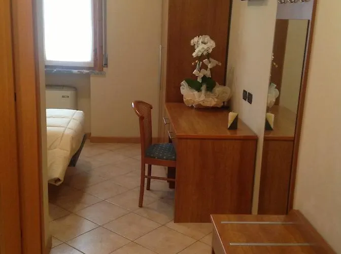 Hotel Trattoria Contini 3*