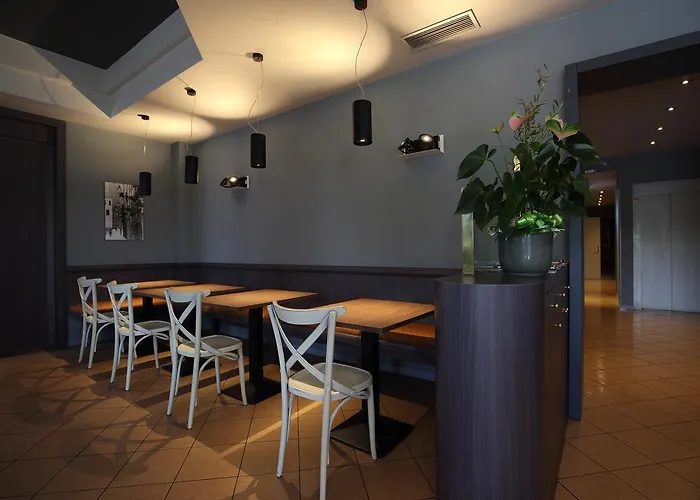 Trattoria Contini Hotel 3*