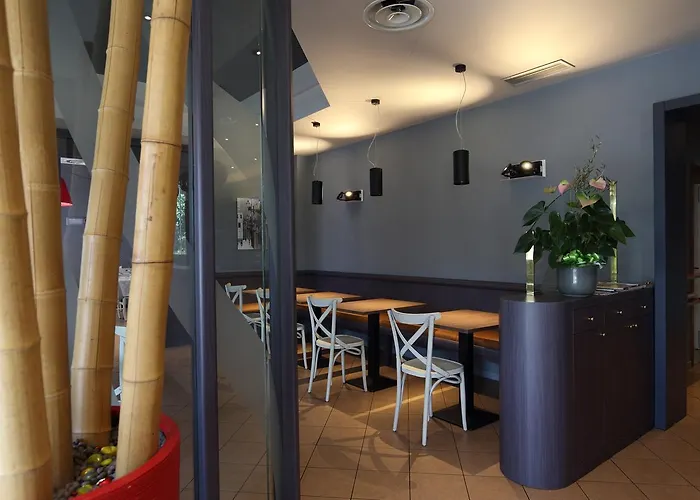 Trattoria Contini Hotell 3*